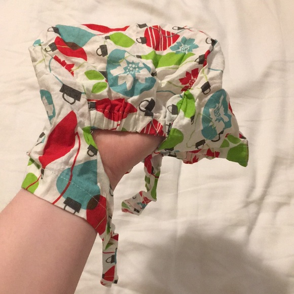 Christmas print scrub cap - Picture 2 of 3